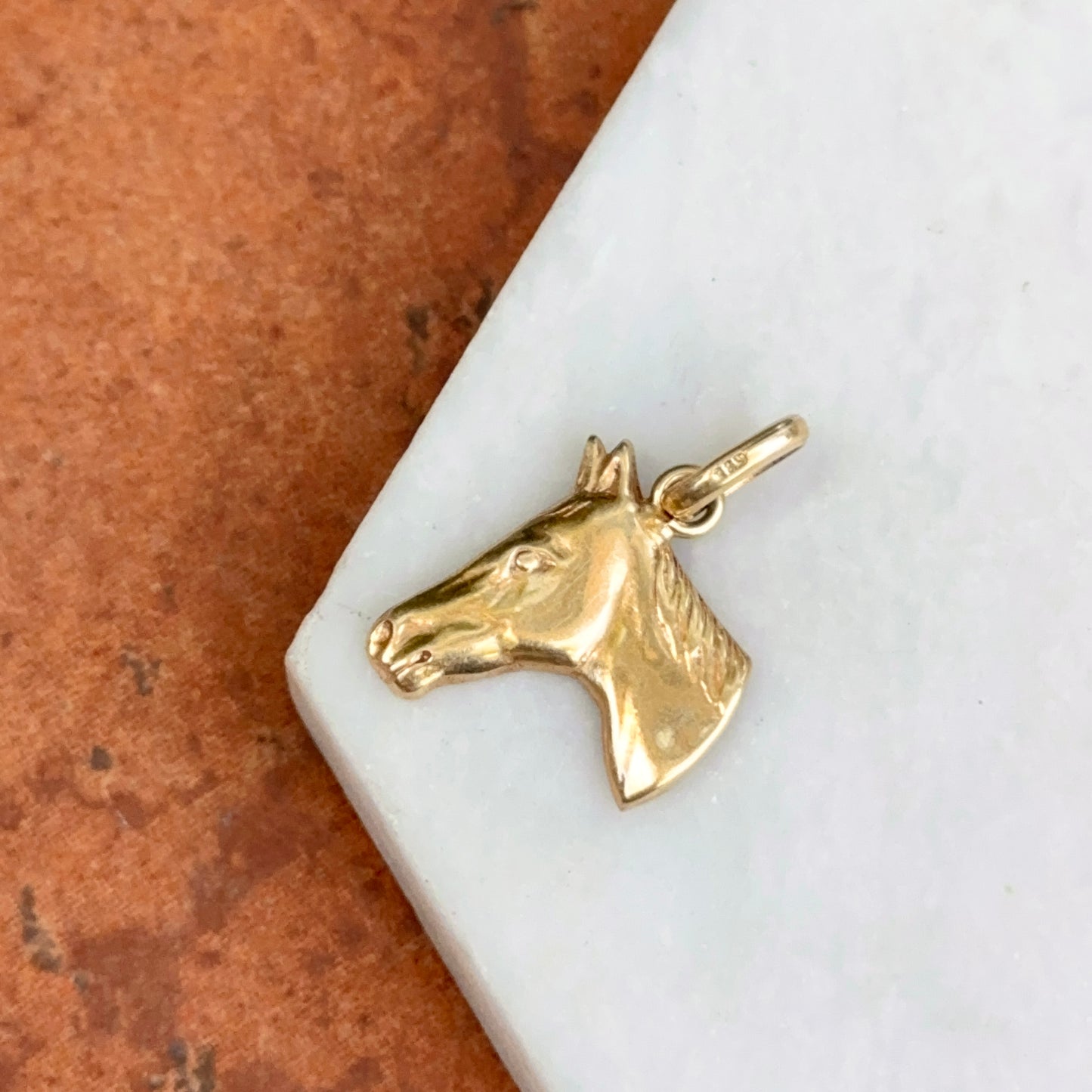 Estate 14KT Yellow Gold Tilted Horse Pendant Charm