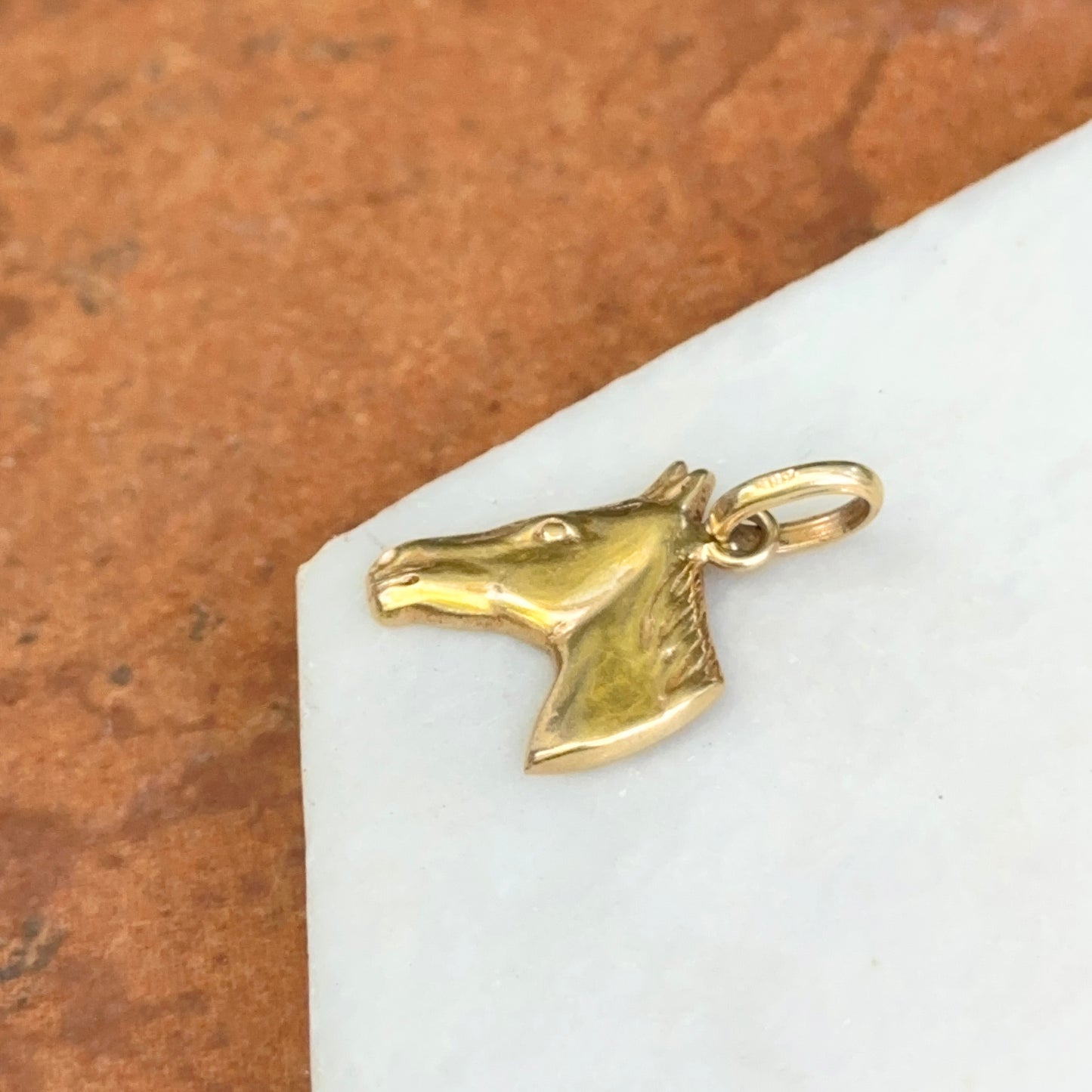 Estate 14KT Yellow Gold Tilted Horse Pendant Charm