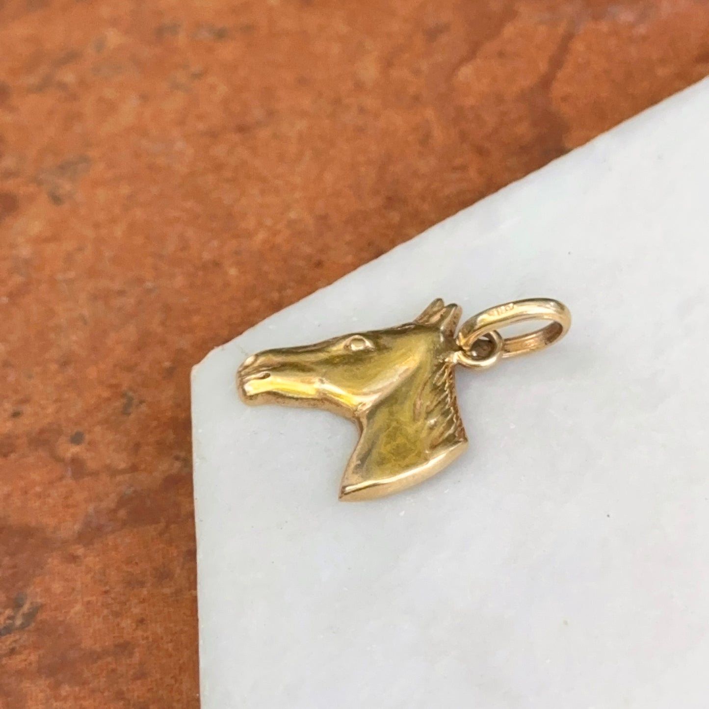 Estate 14KT Yellow Gold Tilted Horse Pendant Charm