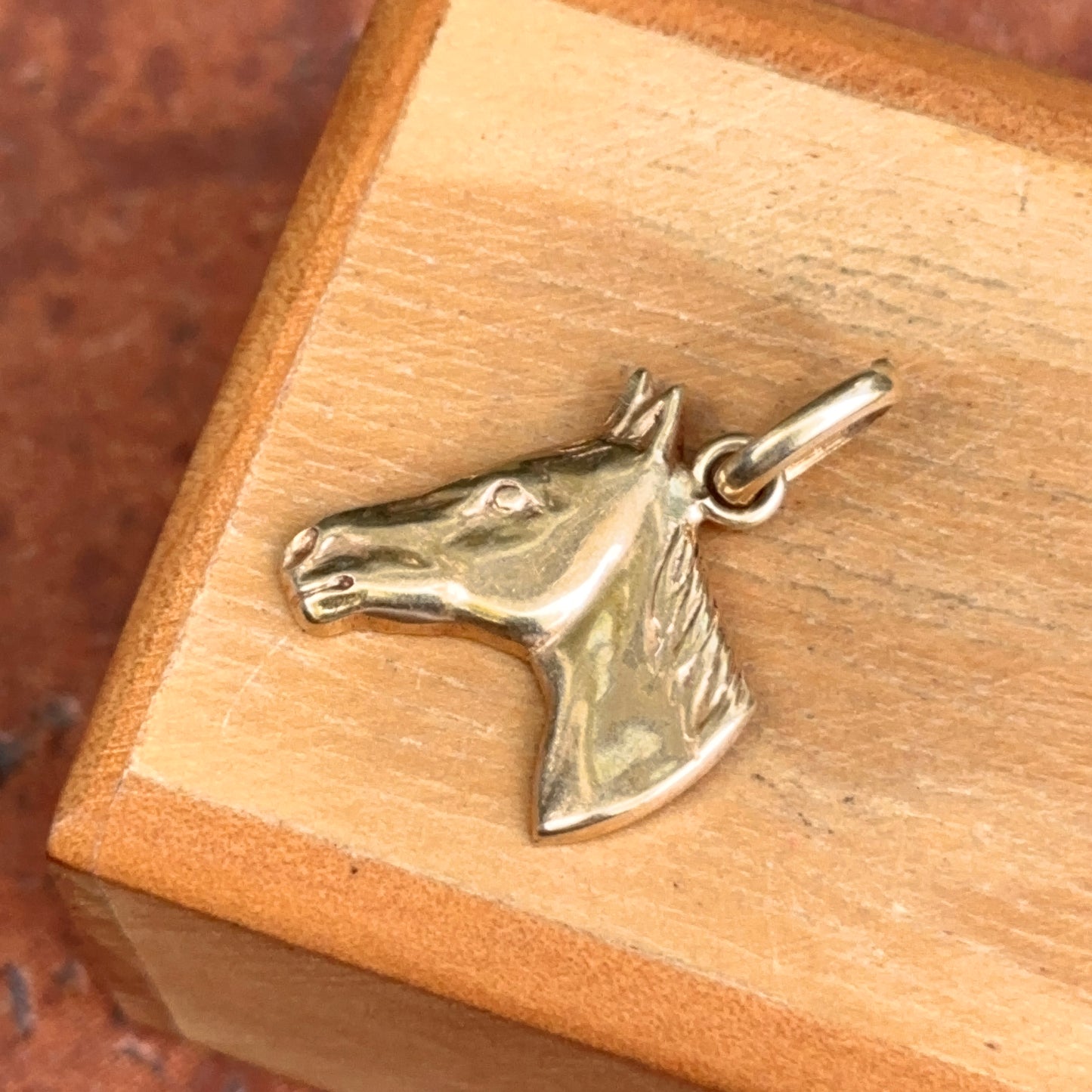 Estate 14KT Yellow Gold Tilted Horse Pendant Charm