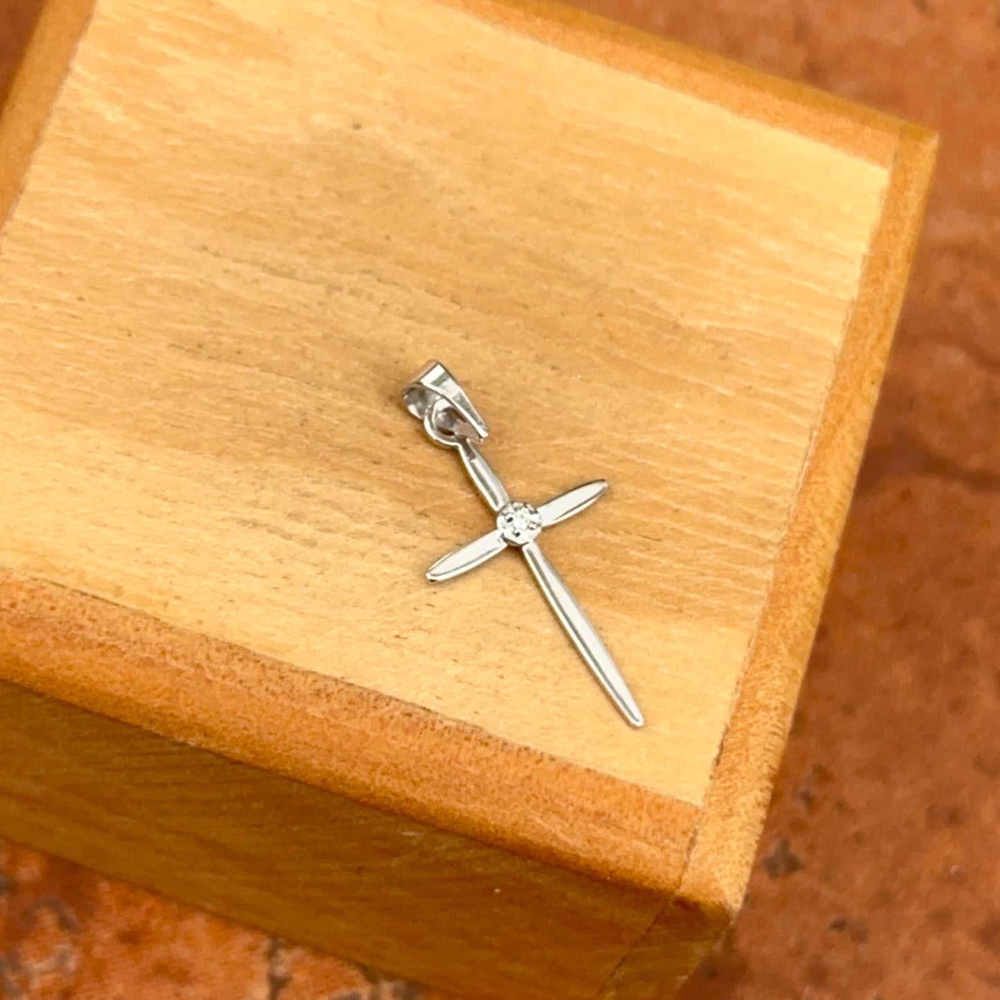 14KT White Gold Solitaire Diamond Cross Pendant Charm