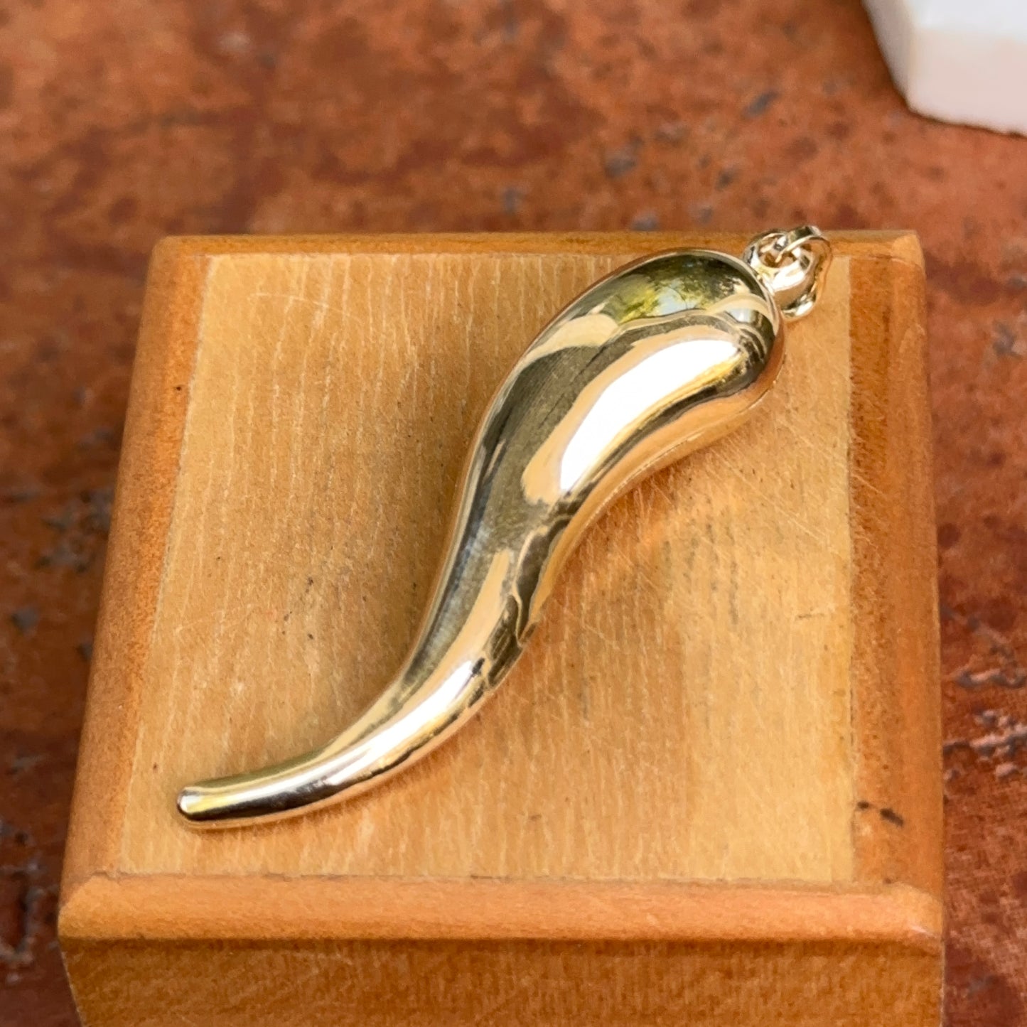 Estate 14KT Yellow Gold Corno Italian Horn Pendant 5mmn