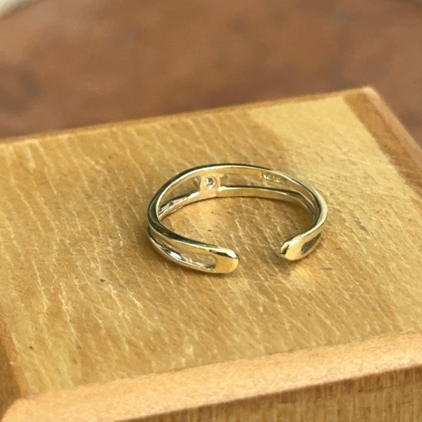 10KT Yellow Gold Band + CZ Toe Ring Adjustable