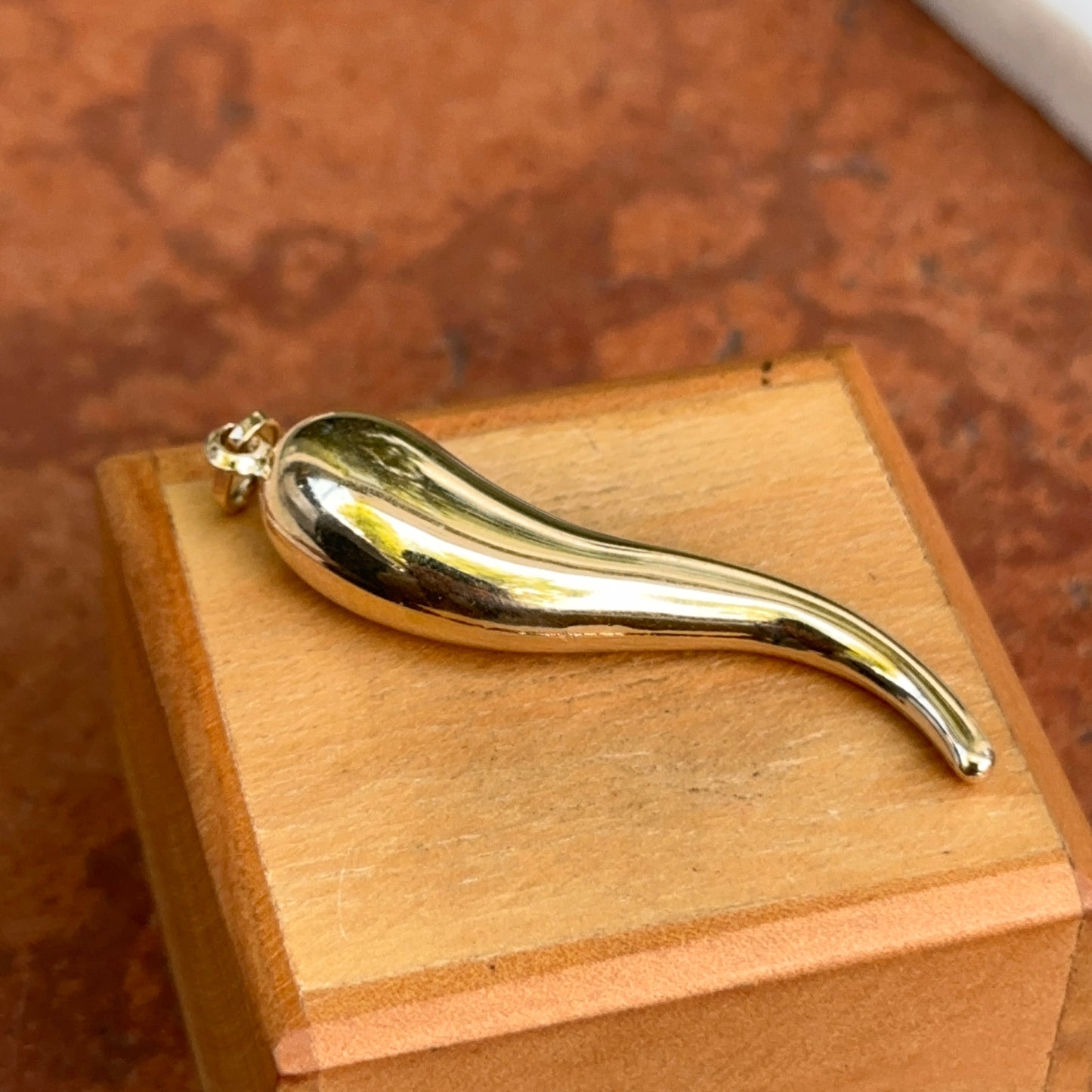 Estate 14KT Yellow Gold Corno Italian Horn Pendant 5mmn