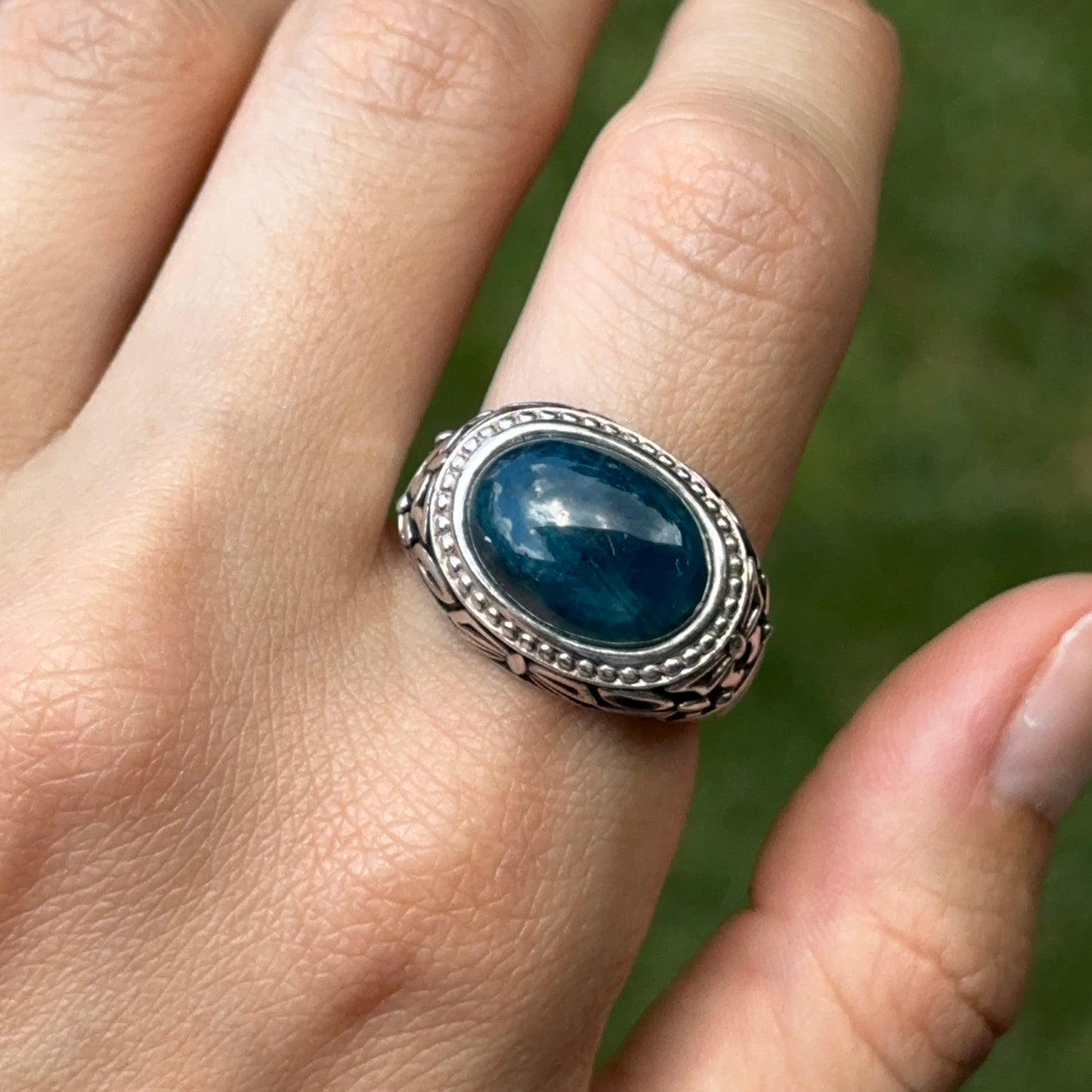 Estate Sterling Silver Oval Apatite Large Ring Size 10