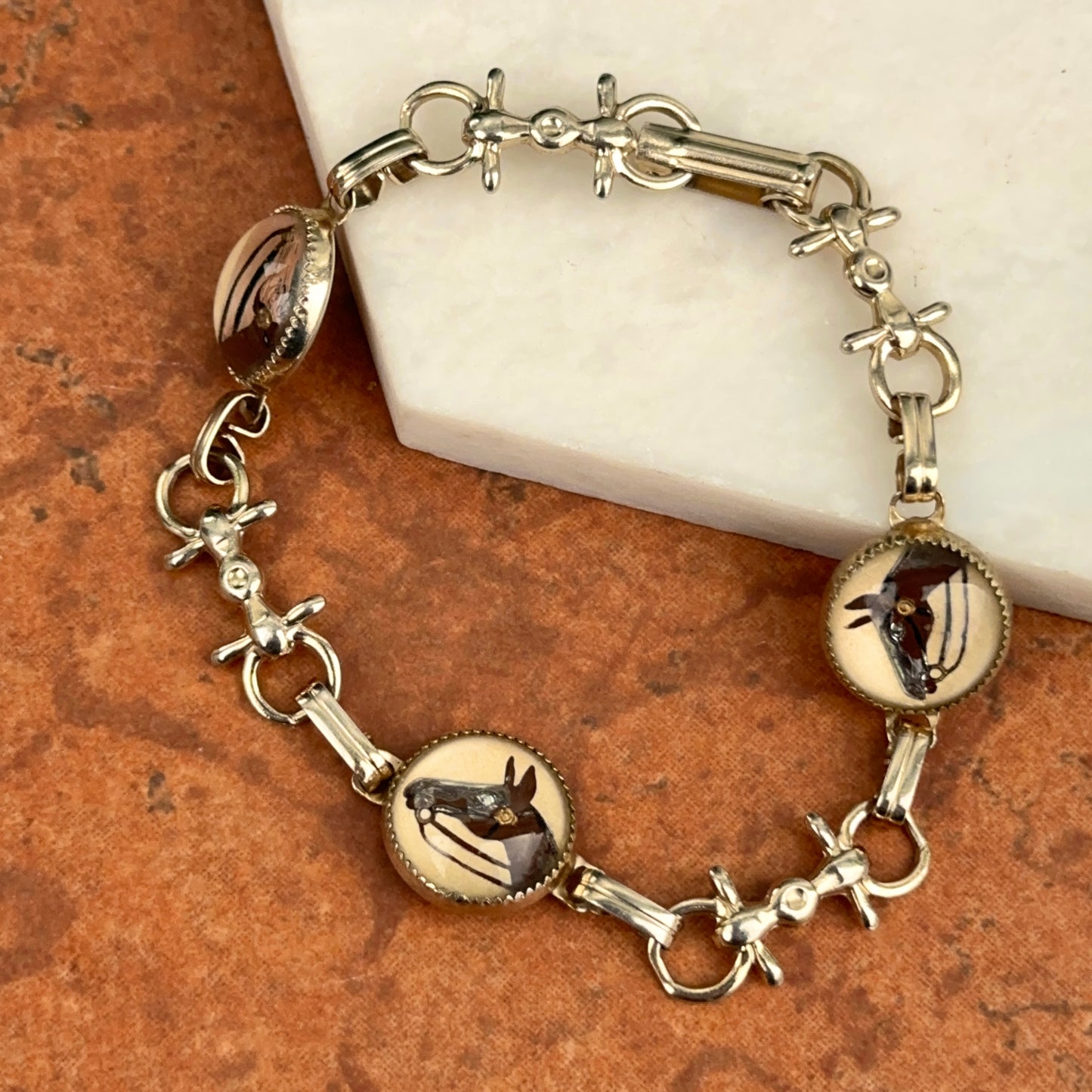 Vintage Antique Estate Silver Tone Painted Reverse Glass Bubble Horse Head Stirrup Bracelet 7.5”