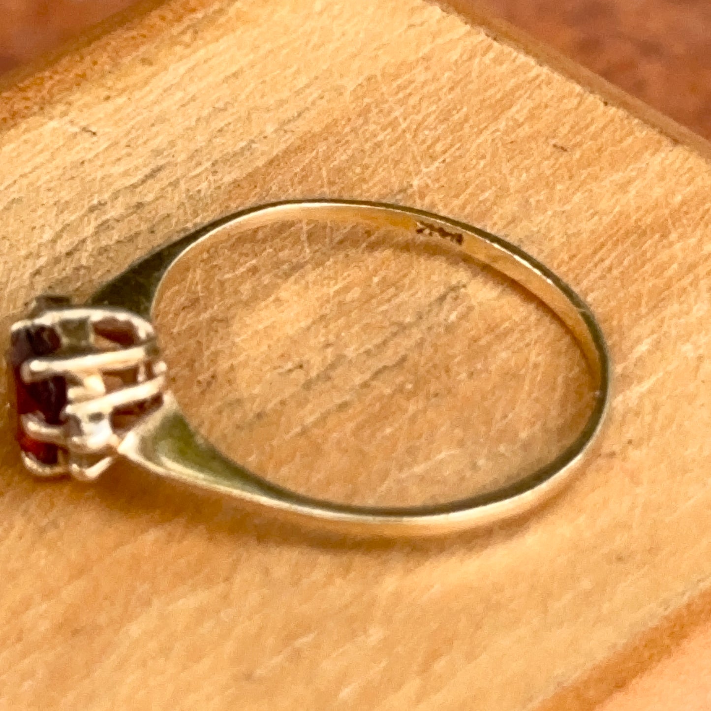 Estate 14KT Yellow Gold Oval .55 CT Garnet + Diamond Ring