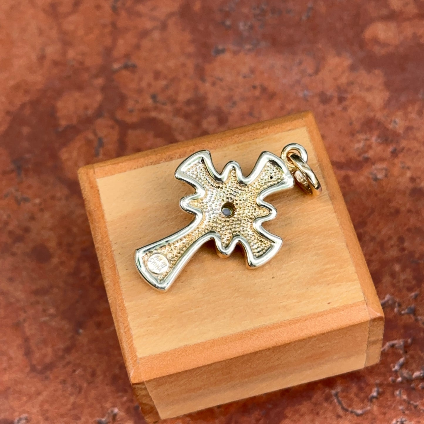 Estate 14KT Yellow Gold Cabochon Peridot Ornate Cross Pendant + Enhancer Bail