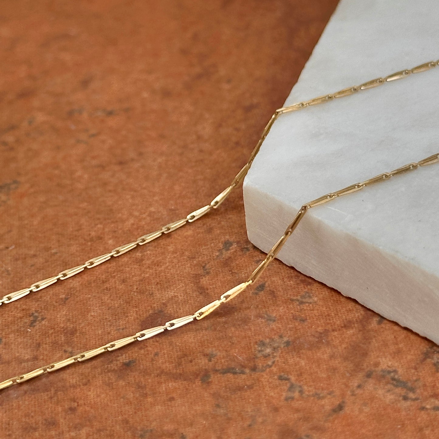 14KT Yellow Gold Elongated 1mm Line Link Chain Necklace