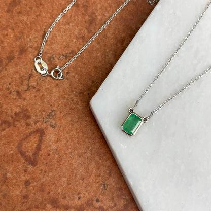 Estate 14KT White Gold Emerald-Cut Emerald Bezel Set Solitaire Necklace