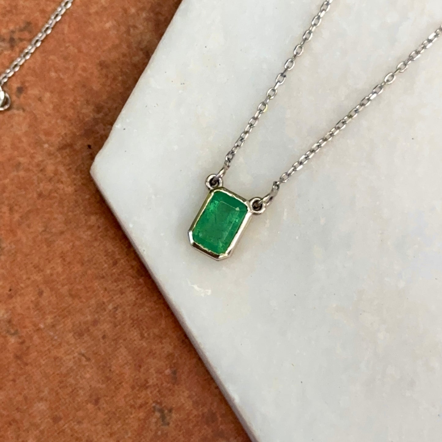 Estate 14KT White Gold Emerald-Cut Emerald Bezel Set Solitaire Necklace