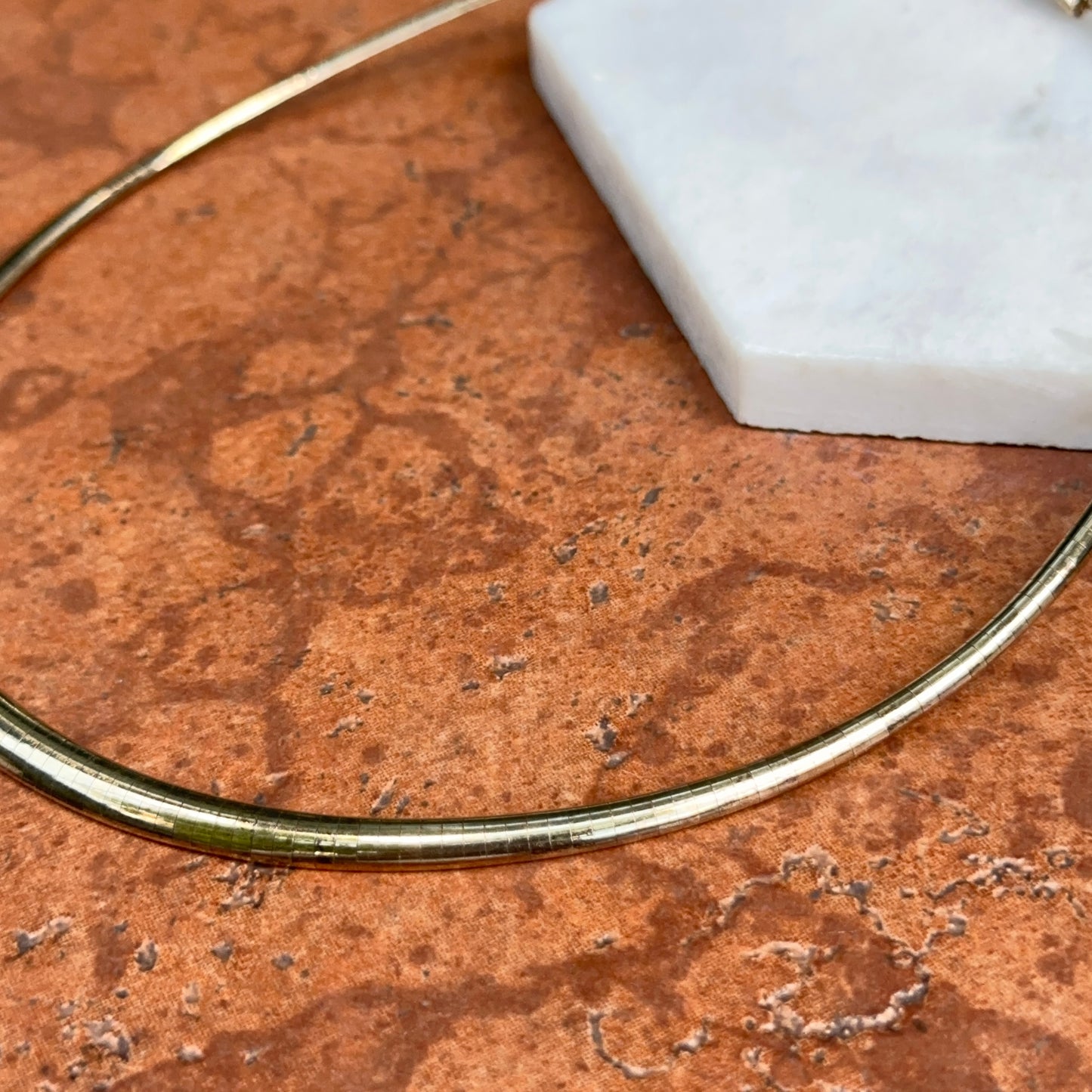 Estate 10KT Yellow Gold Graduated Domed Omega Necklace