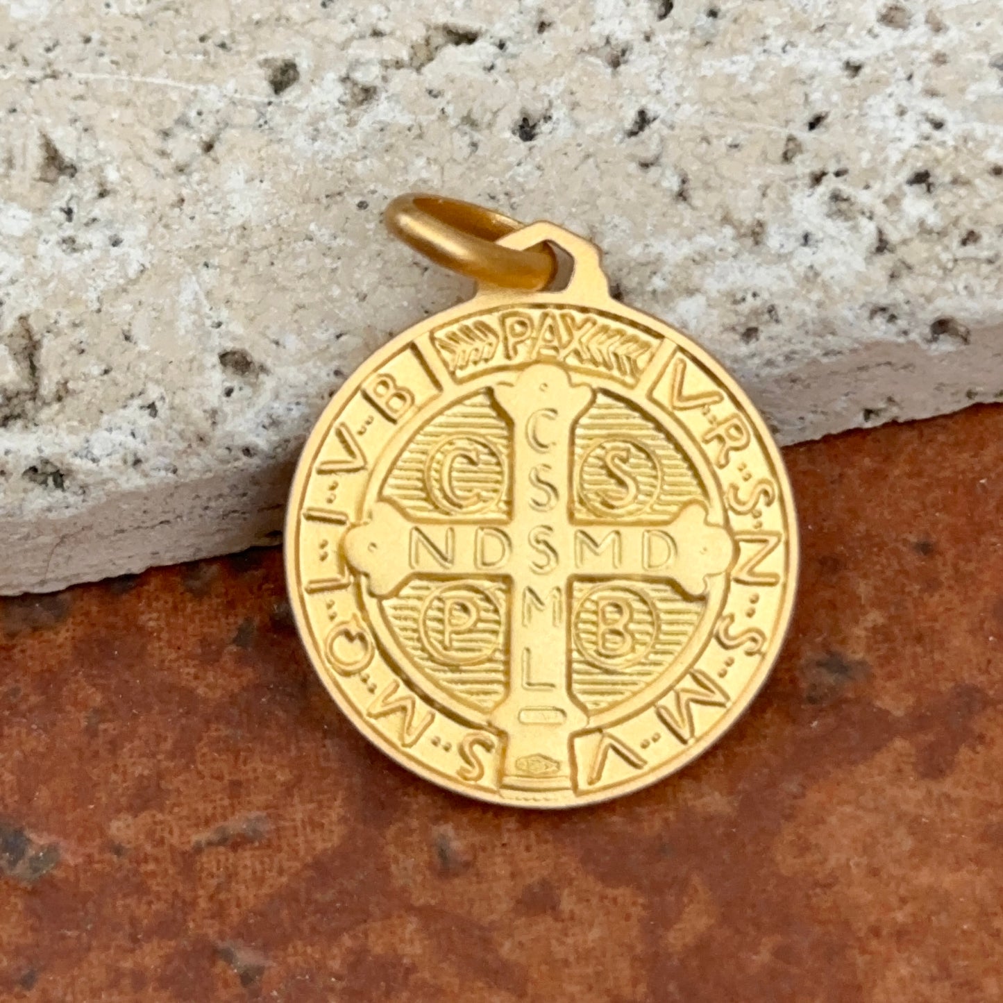 18KT Yellow Gold St Benedict Round Matte Medal Pendant 21mm