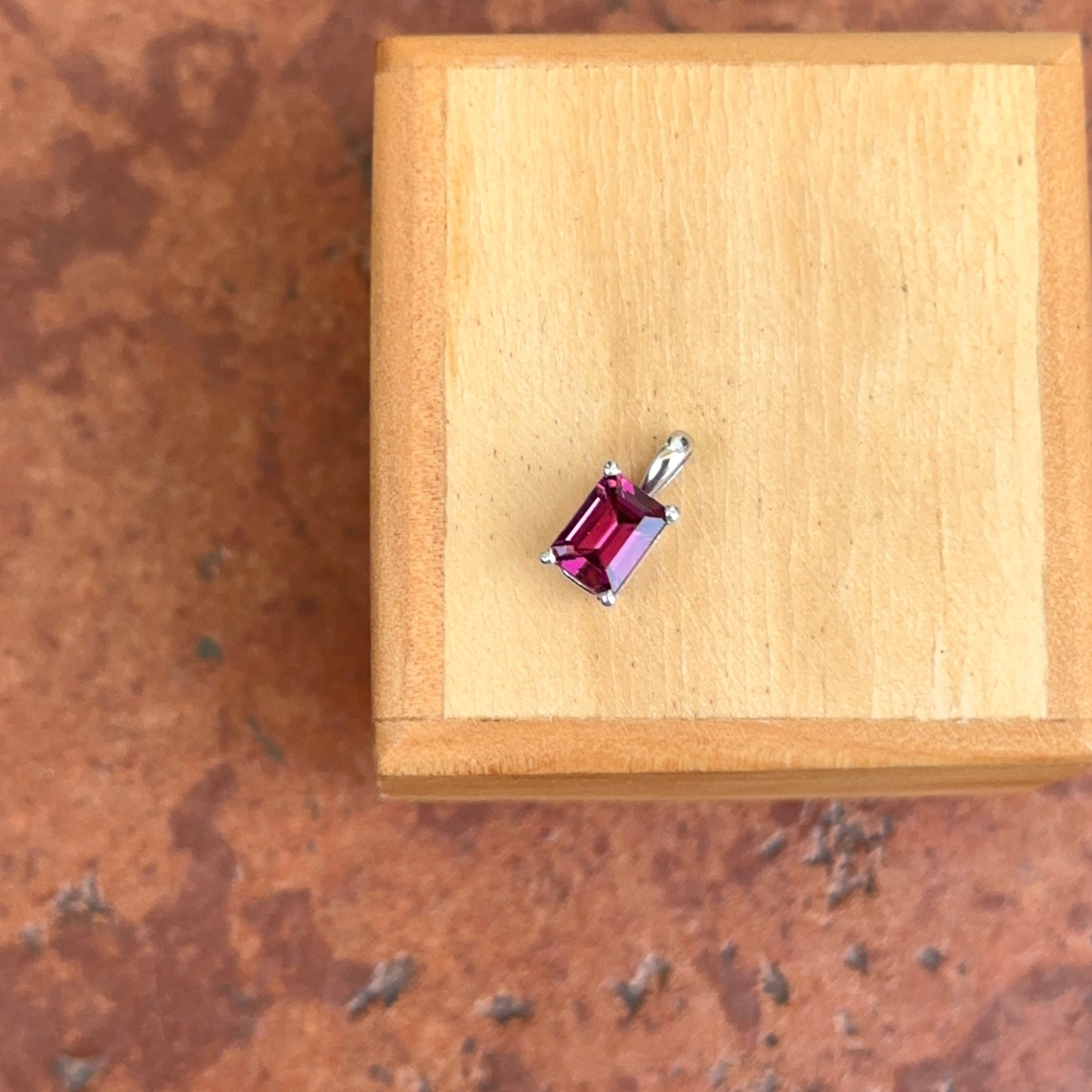 14KT White Gold Emerald-Cut Rhodolite Garnet Pendant