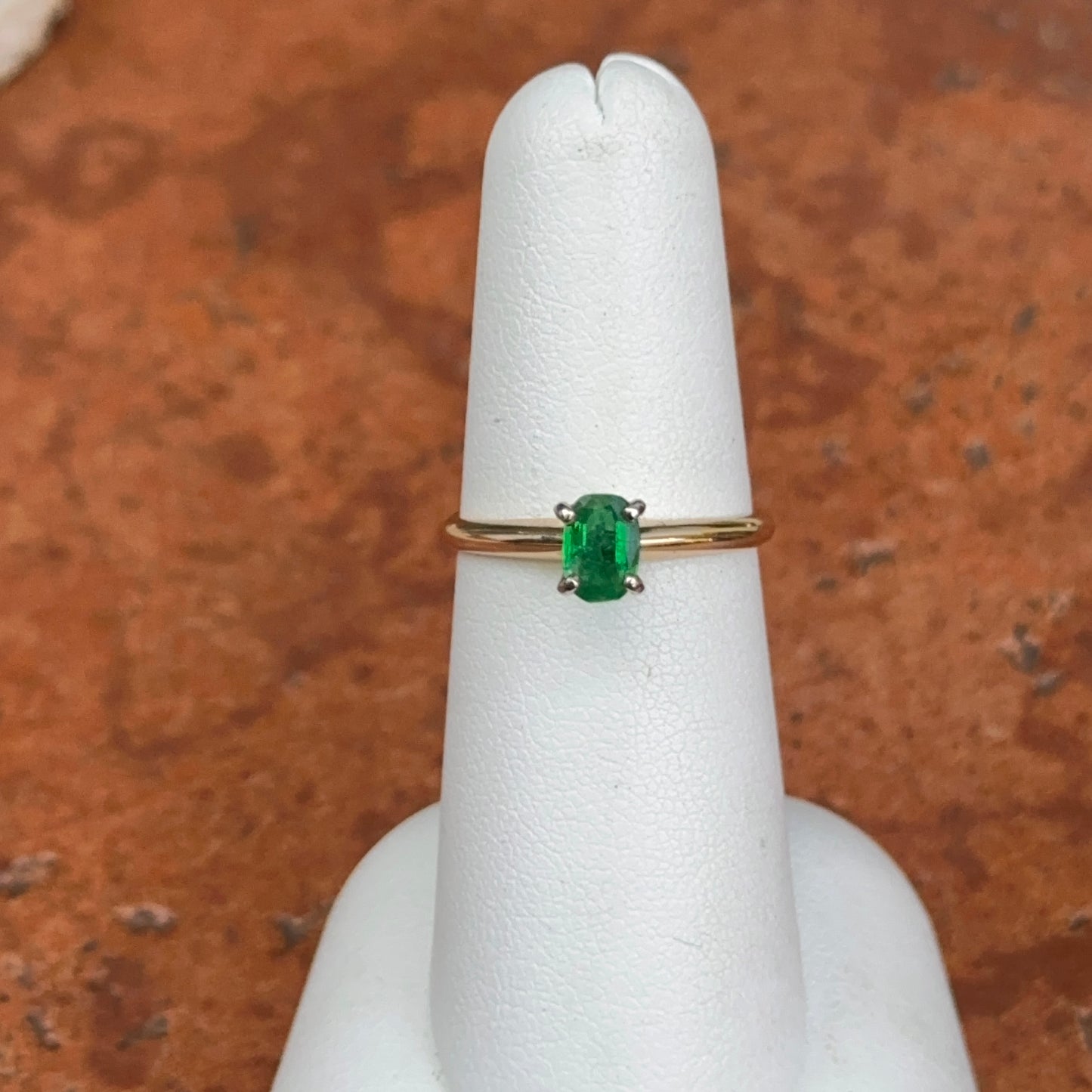 Estate 14KT Yellow Gold Oval Emerald Solitaire Ring
