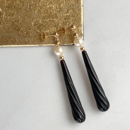 Estate 14KT Yellow Gold Long Teardrop Black Onyx + Cultured Pearl Earrings
