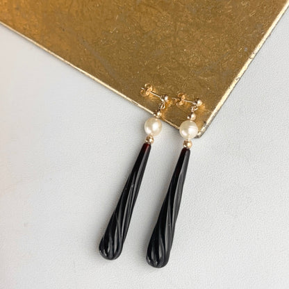 Estate 14KT Yellow Gold Long Teardrop Black Onyx + Cultured Pearl Earrings