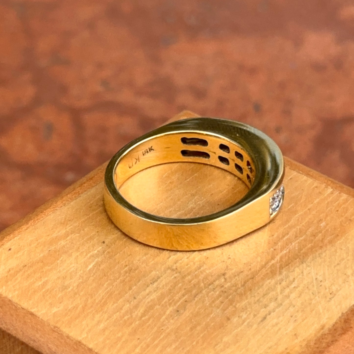 Estate 18KT Yellow Gold 2 Row Invisible-Set Princess-Cut Diamond Band Ring