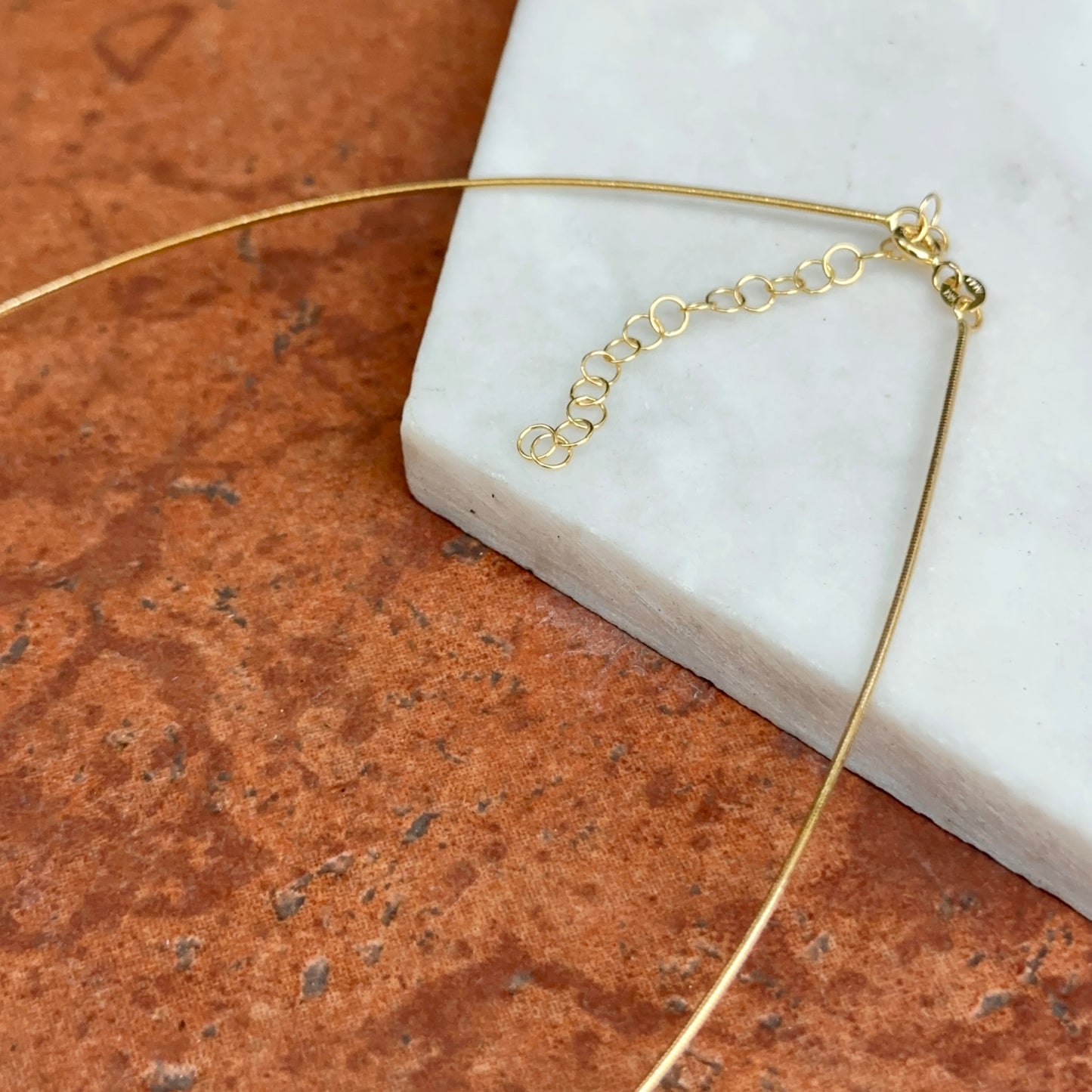 14KT Yellow Gold 1mm Sparkle Omega Wire Necklace