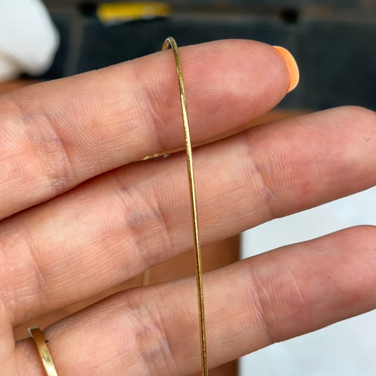 14KT Yellow Gold 1mm Sparkle Omega Wire Necklace