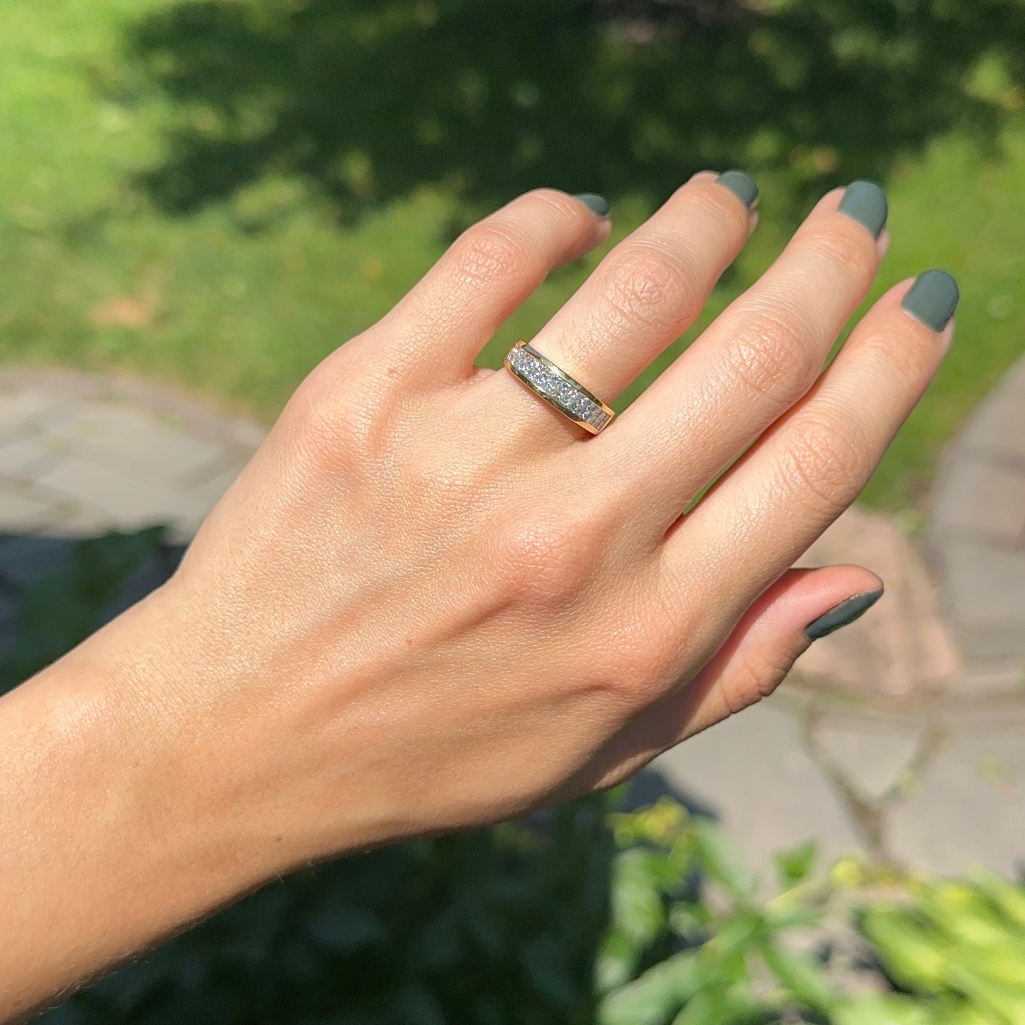 Estate 18KT Yellow Gold 2 Row Invisible-Set Princess-Cut Diamond Band Ring