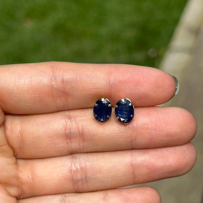 Estate 10KT Yellow Gold Oval 4.21 CT Blue Sapphire Stud Earrings
