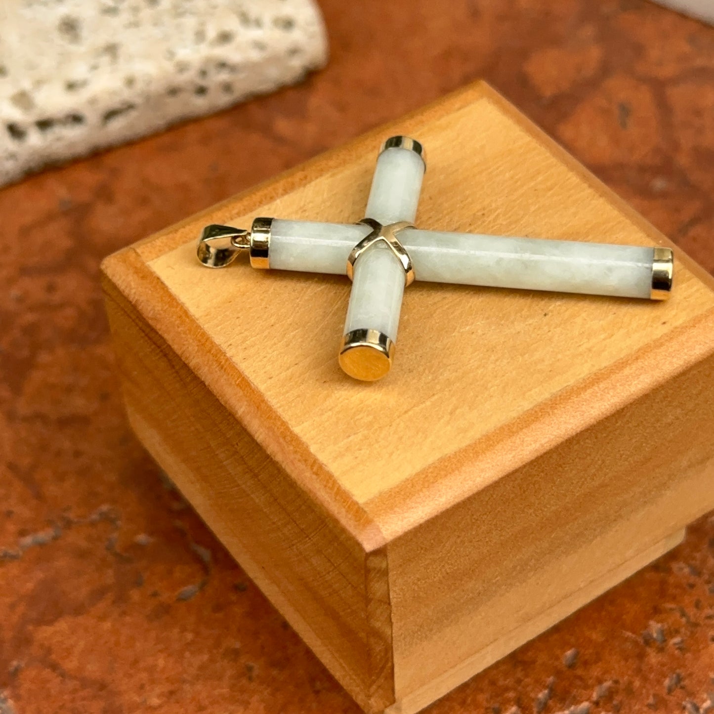 14KT Yellow Gold Jade Gemstone Detailed Cross Pendant Charm 40mm