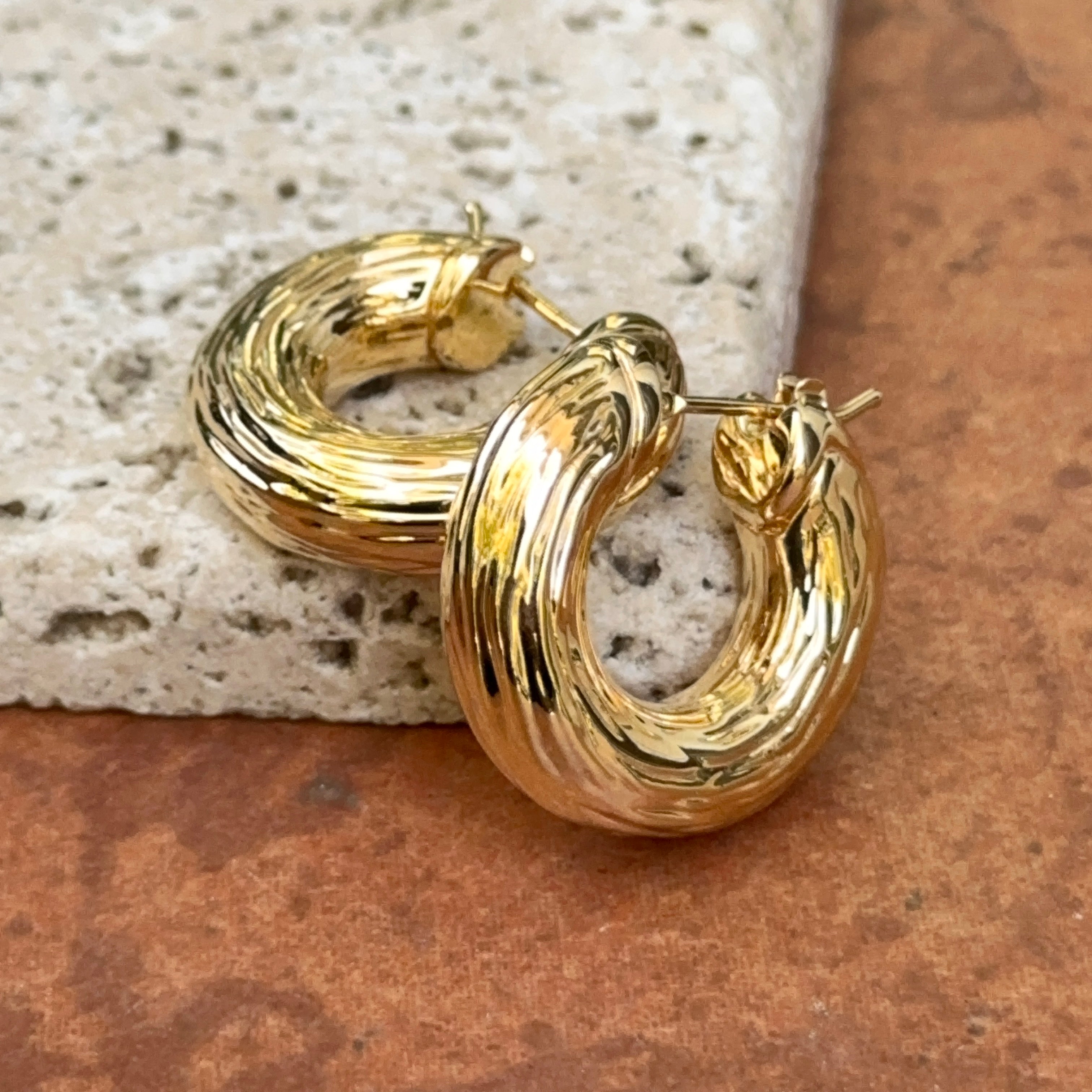 Thick round hoop earrings deals