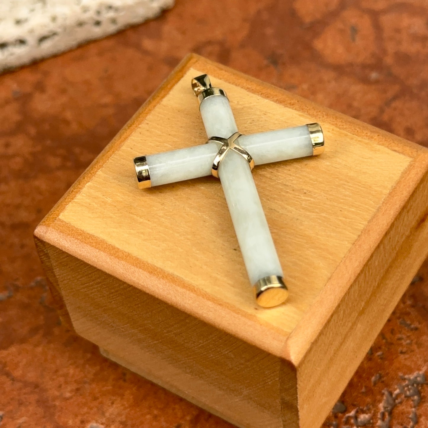 14KT Yellow Gold Jade Gemstone Detailed Cross Pendant Charm 40mm