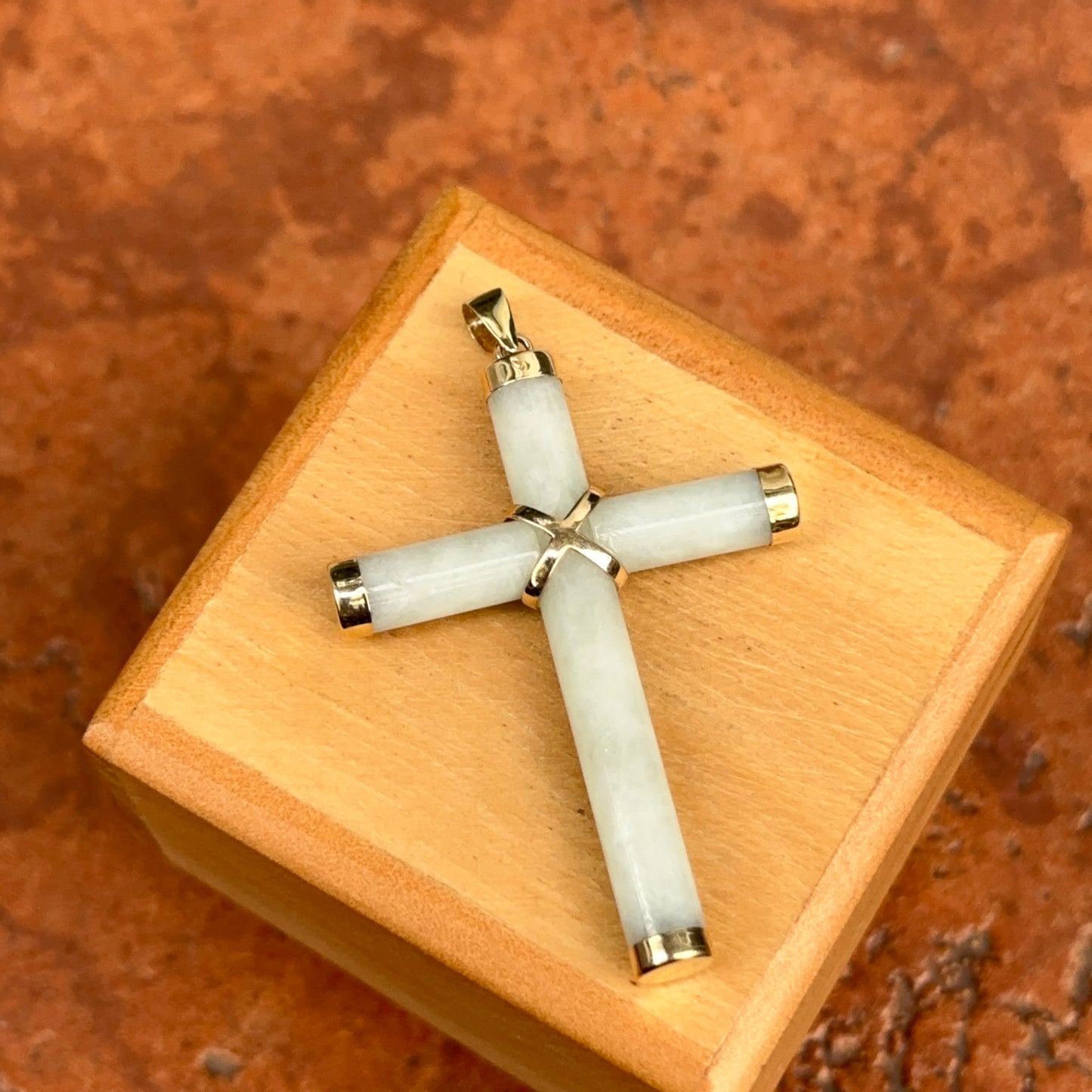 14KT Yellow Gold Jade Gemstone Detailed Cross Pendant Charm 40mm