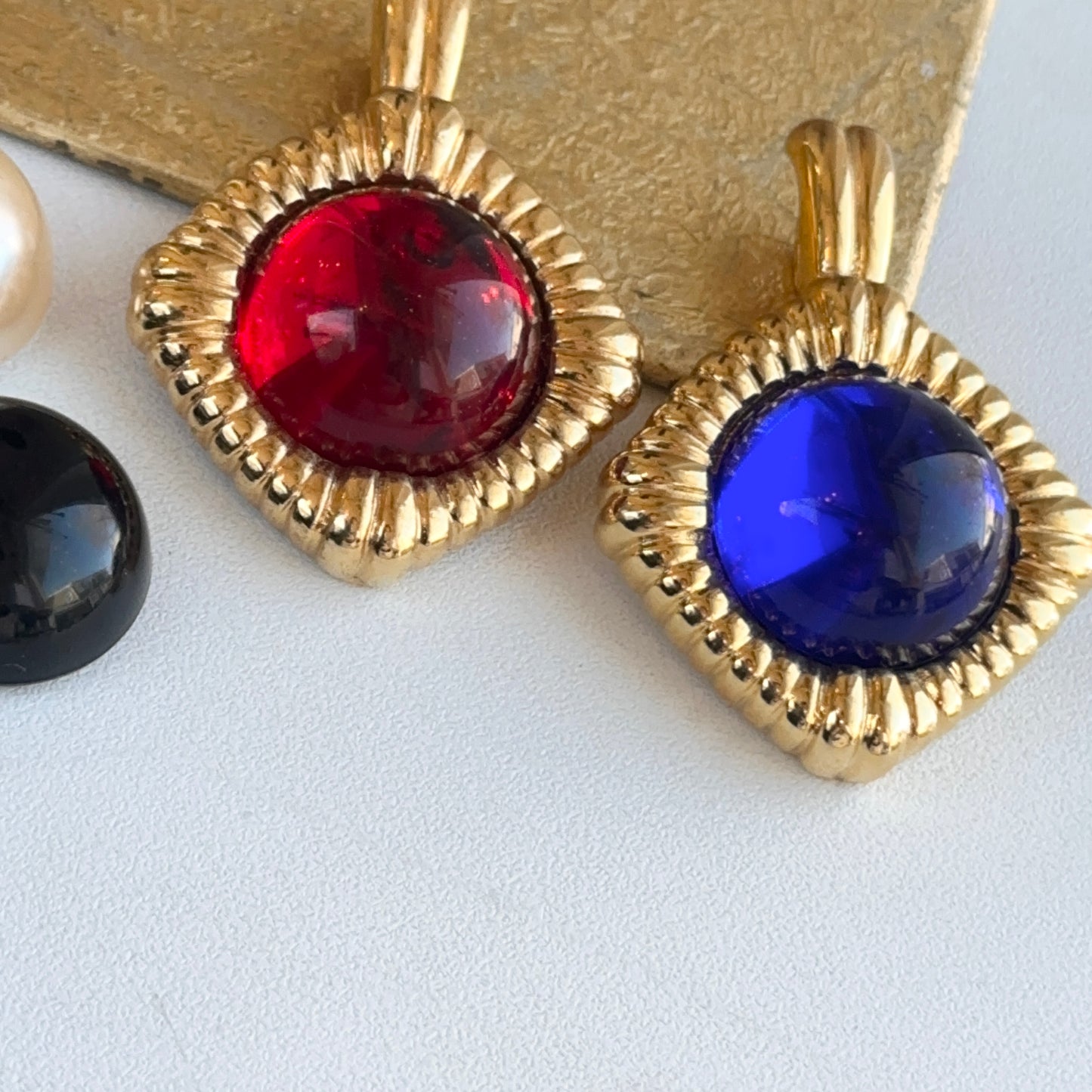 2 Yellow Gold-Plated Kenneth Jay lane Four Round Stones Interchangeable Pendants