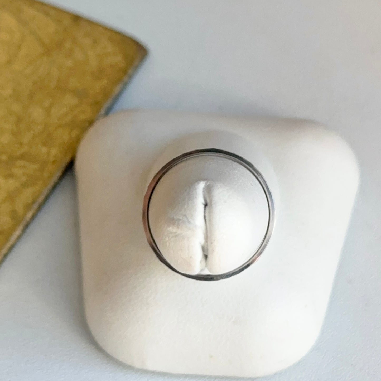 10KT White Gold Hammered 2mm Band Ring