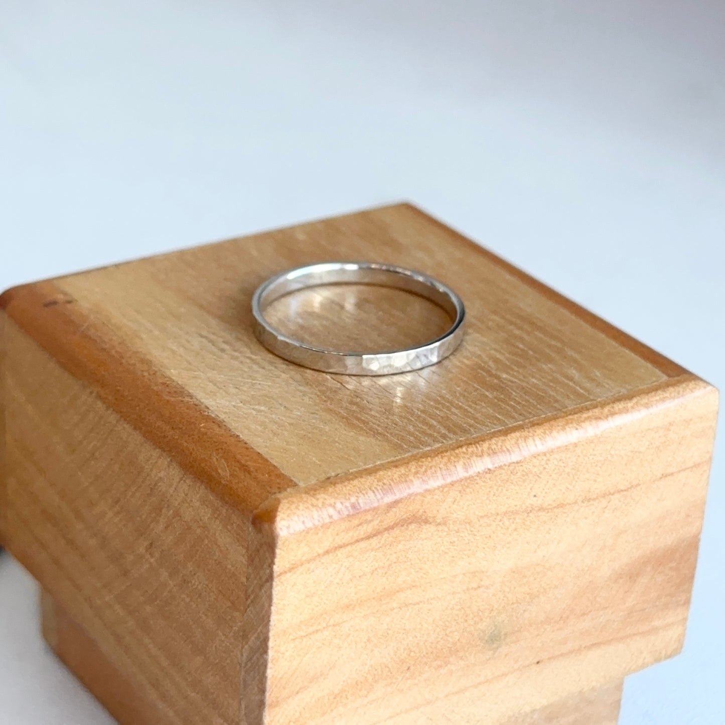 10KT White Gold Hammered 2mm Band Ring