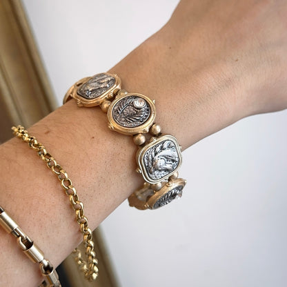 Estate Yellow Gold Tone Moveable Stretch Horse + Horseshoe Link Bracelet