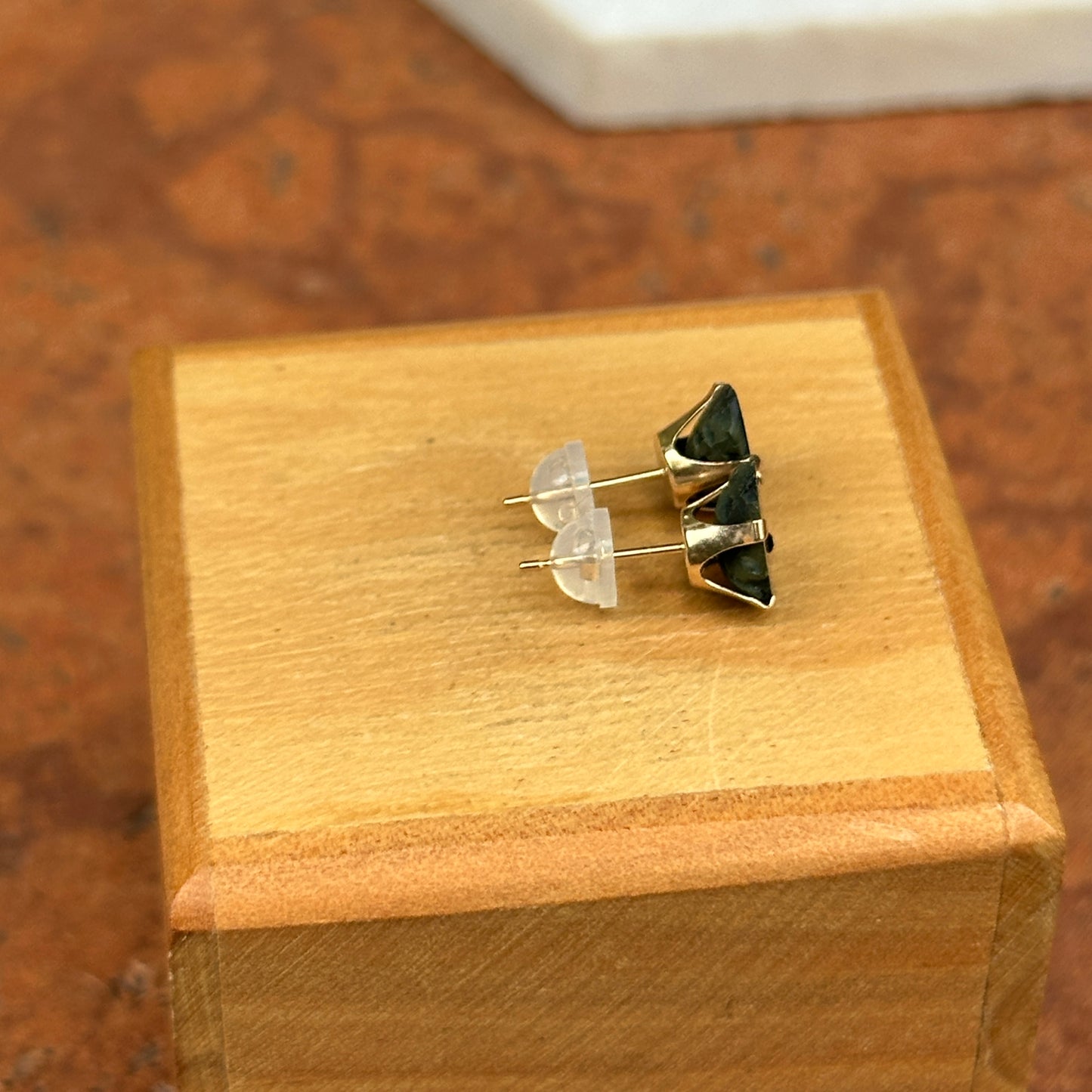 10KT Yellow Gold Geometric Geode Pierced Stud Earrings