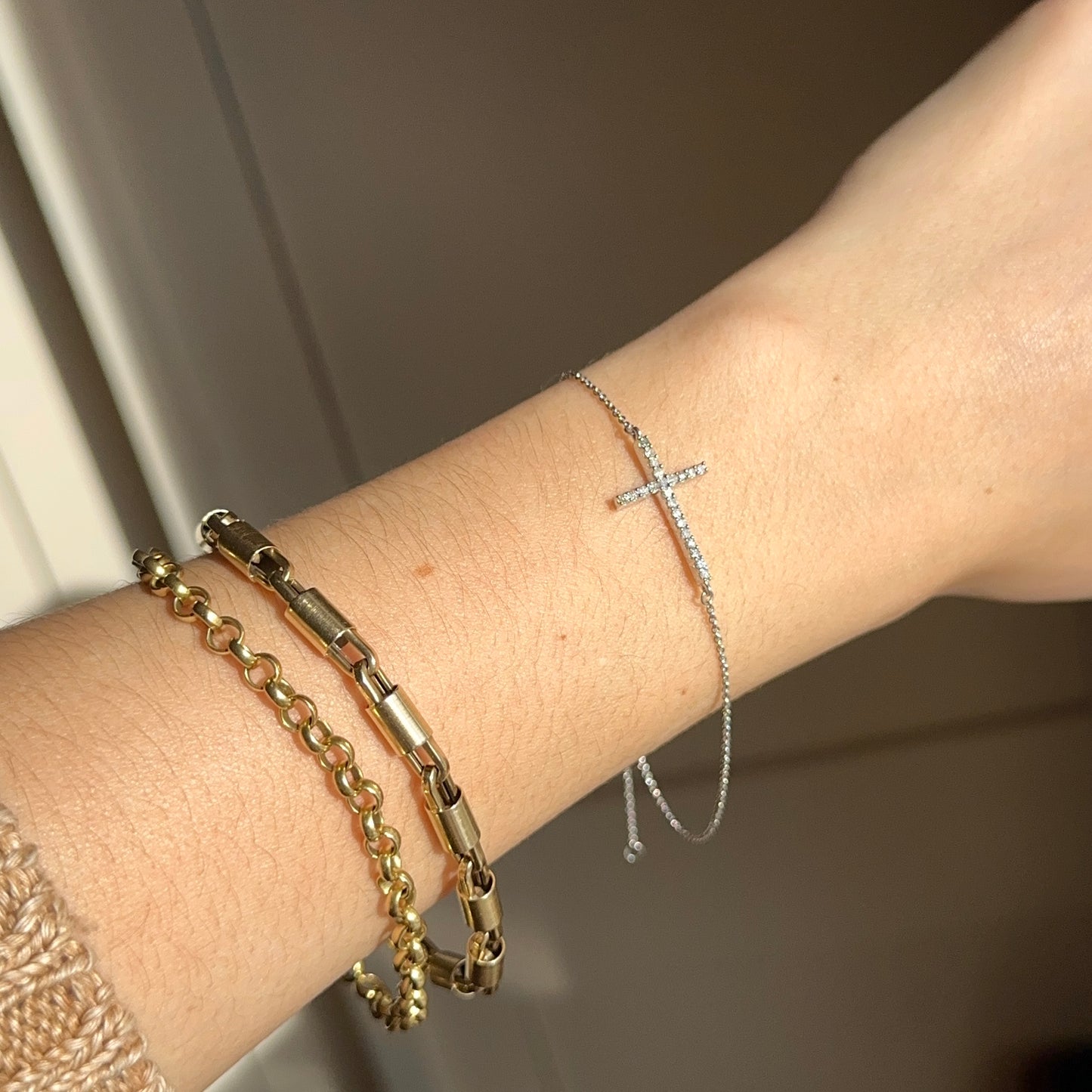 Sterling Silver Diamond Cross Chain Bracelet