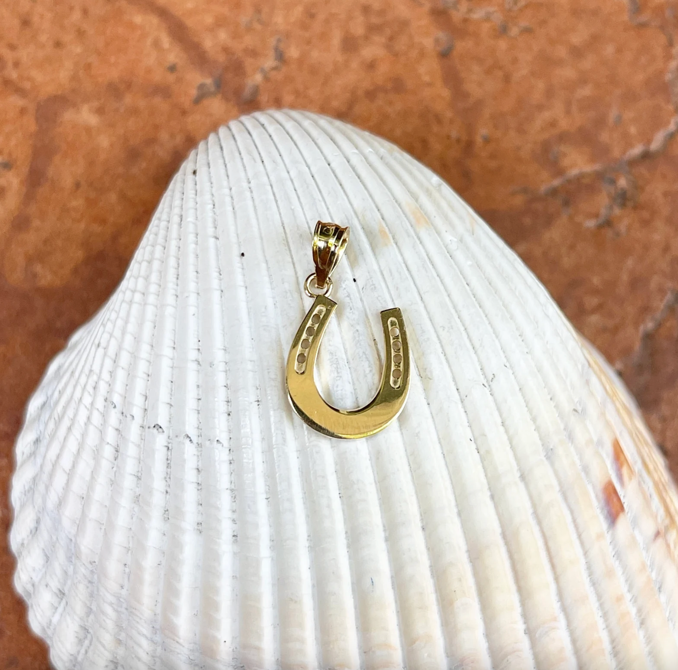 14KT Yellow Gold Lucky Horseshoe Pendant Charm