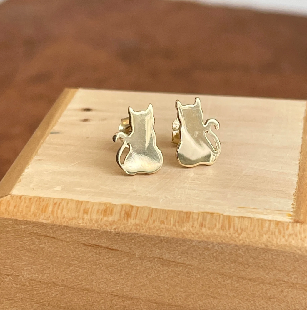 14KT Yellow Gold Sitting Cat Stud Earrings