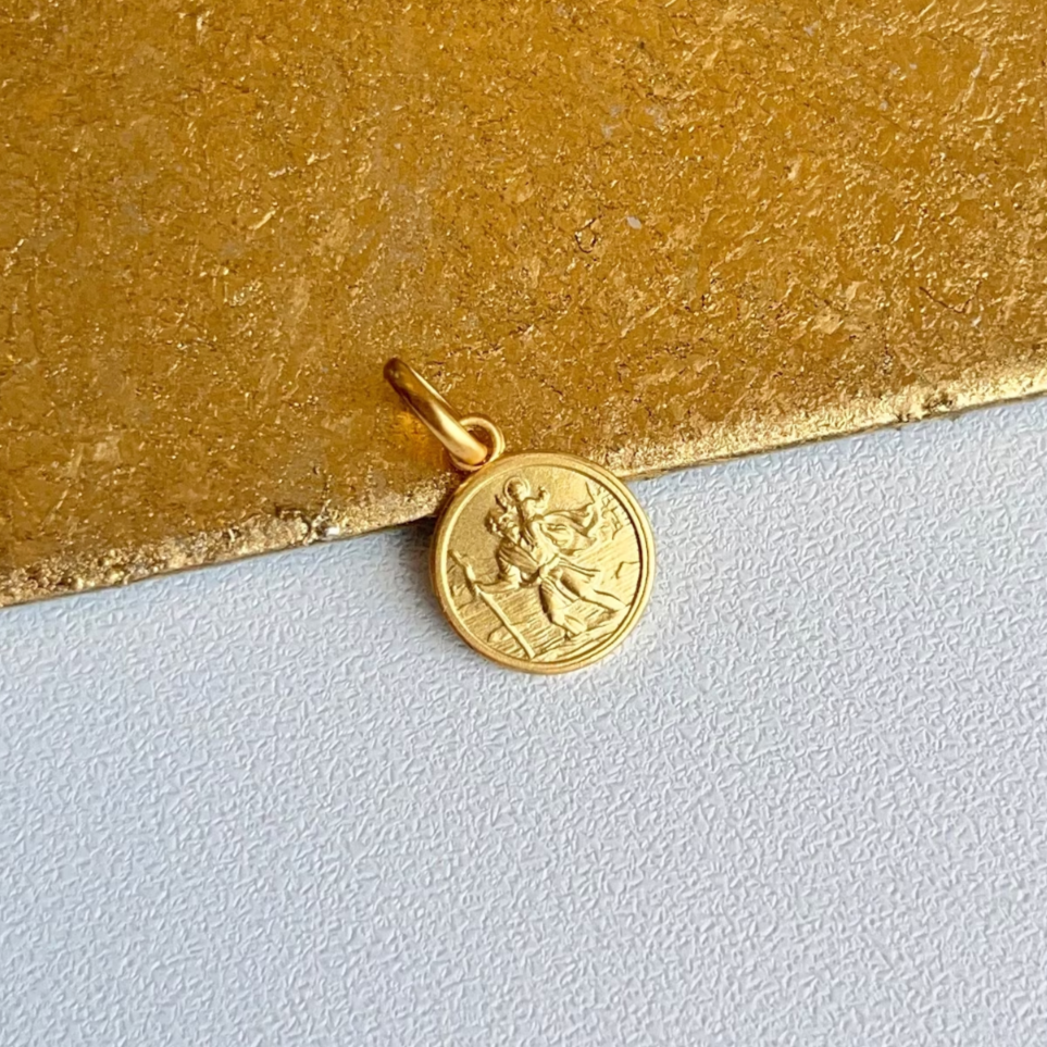 14KT Yellow Gold Matte St Christopher Round Medal Pendant 10mm