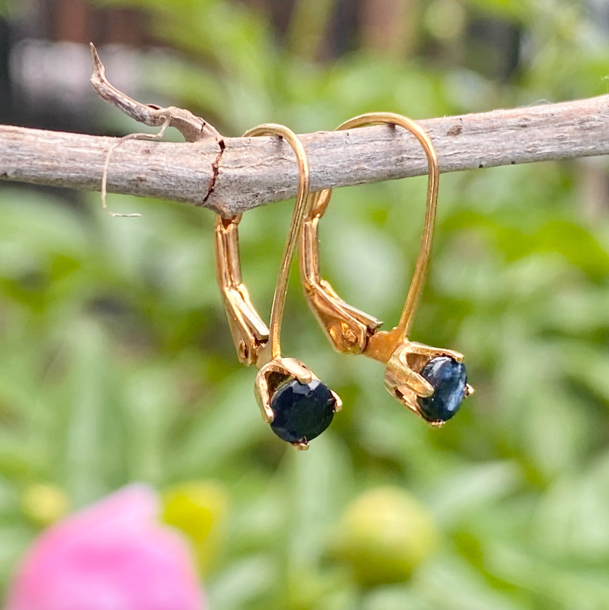 14KT Yellow Gold Round Blue Sapphire Lever Back Earrings