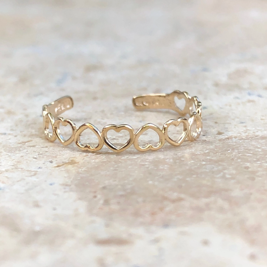 14KT Yellow Gold Open Hearts Band Toe Ring