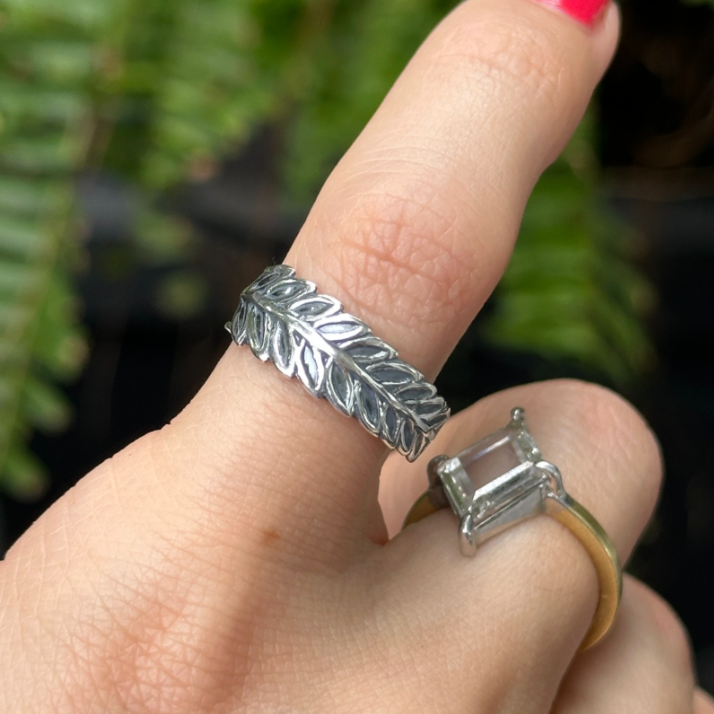 Sterling Silver Antiqued Leaf Toe Ring