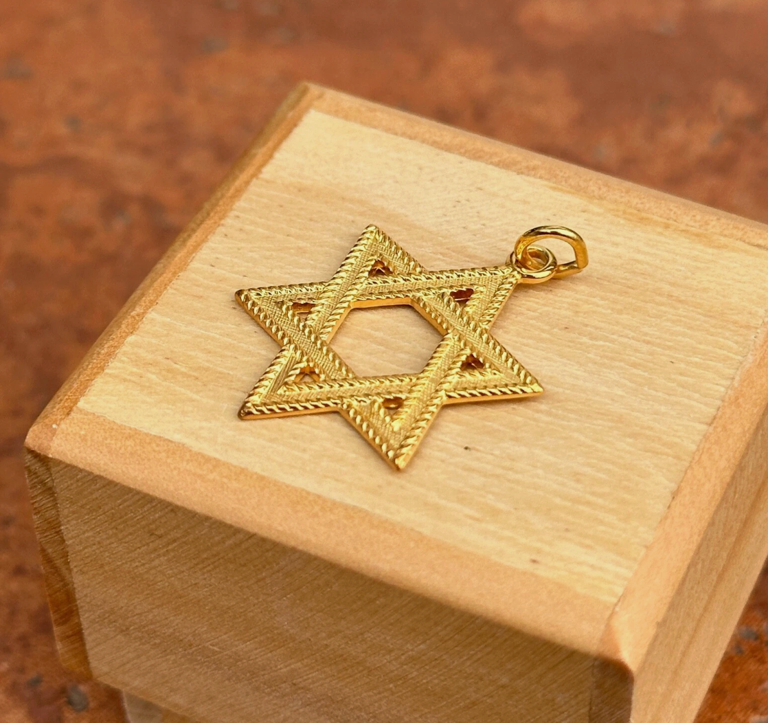 24KT Gold-Plated Star of David Textured Pendant 25mm