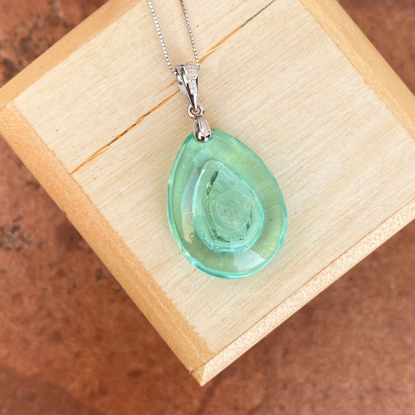 14KT White Gold Teardrop Green Peridot Resin Pendant Charm