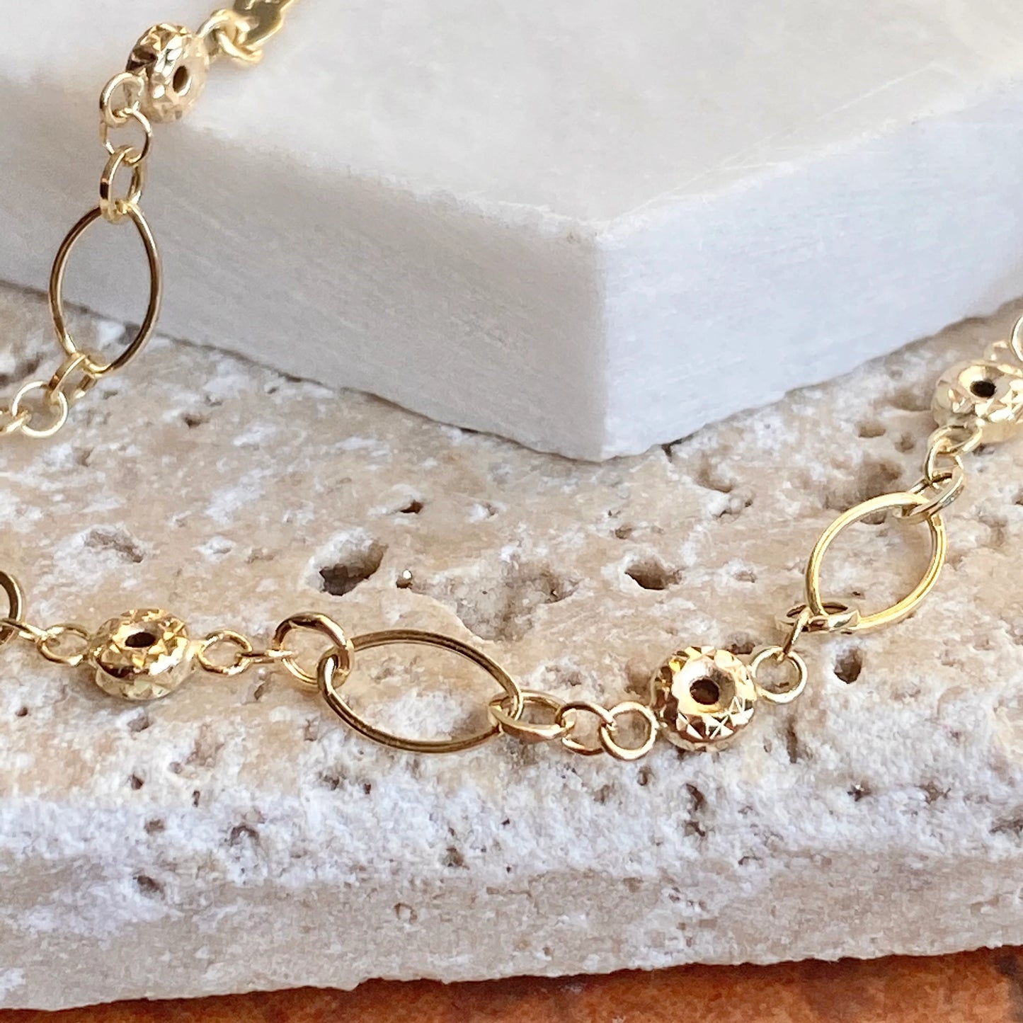 14KT Yellow Gold Diamond-Cut Ovals + Donuts Beaded Link Bracelet