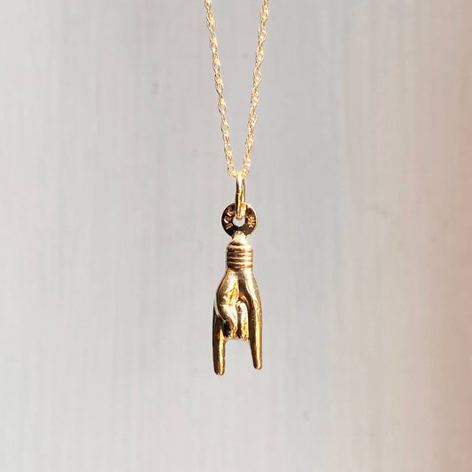 14KT Yellow Gold 3D Mano Hand Pendant Chain Necklace Various Lengths