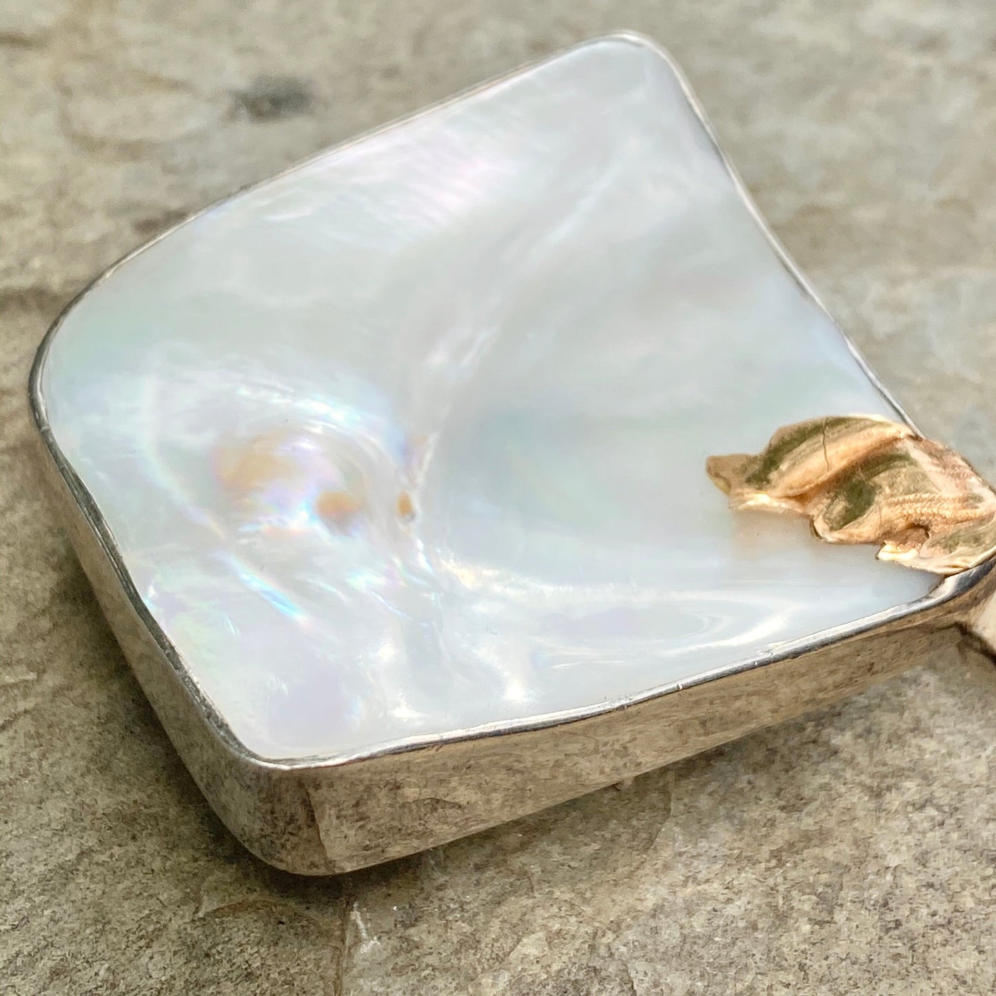 14KT Yellow Gold Sterling Silver Mabe Blister Pearl Pin Pendant Signed