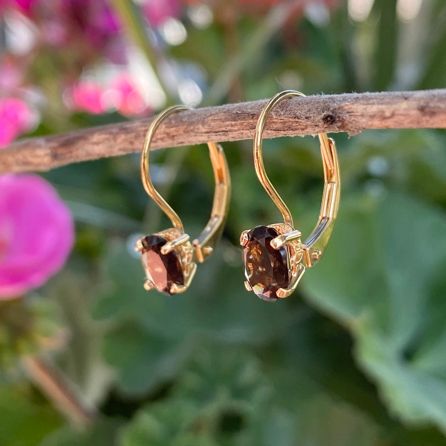 14KT Yellow Gold Smoky Quartz Filigree Lever Back Drop Earrings