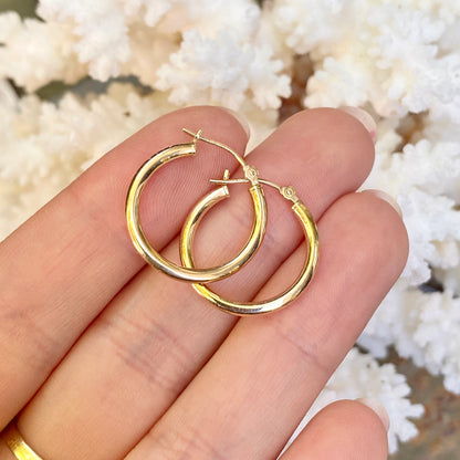 10KT Yellow Gold 2mm Tube Round Hoop Earrings 16mm