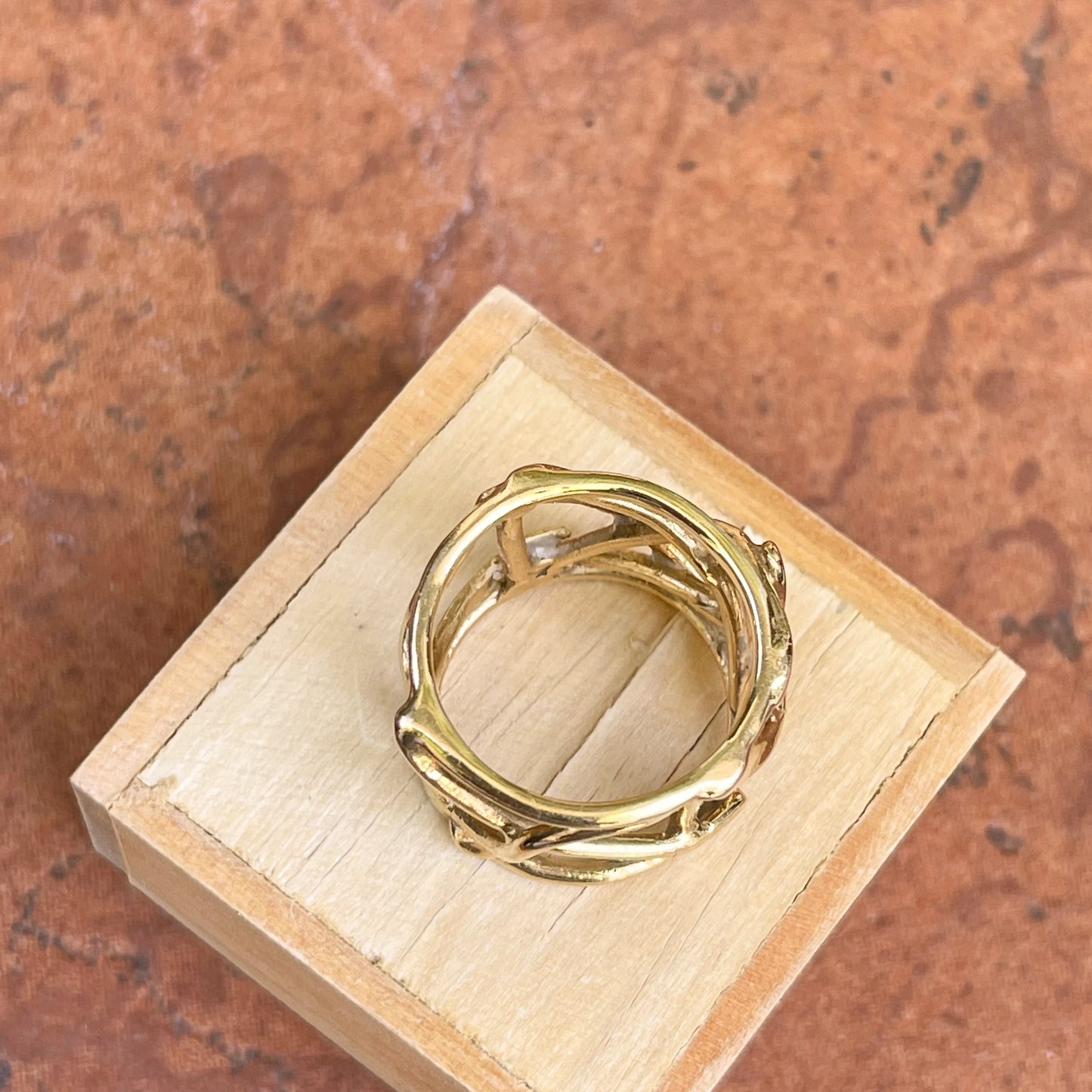 10KT Yellow Gold Wide Artistic Design Cigar Band Ring